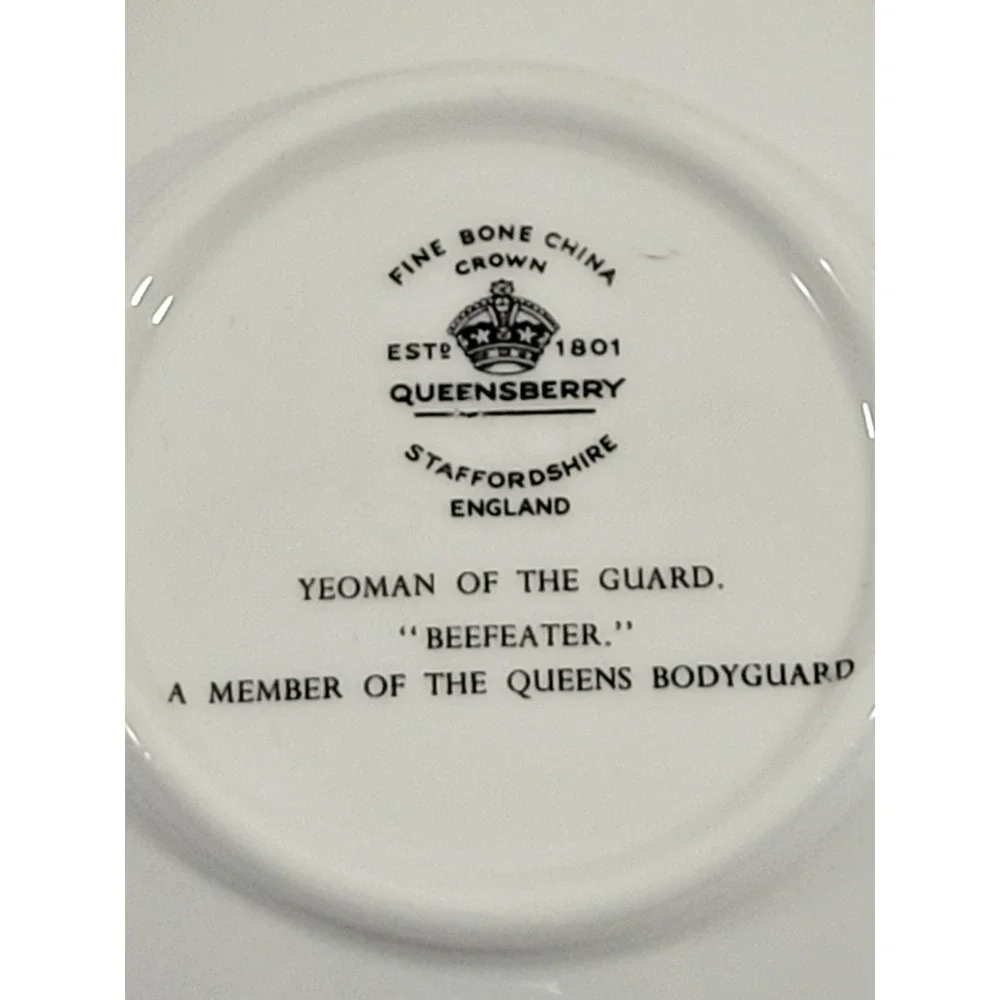 Queensberry Bone China Trinket Dish Yeoman of the Guard 